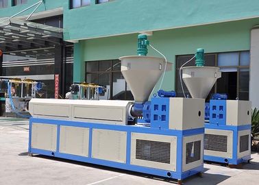 80-150kg / H قوة الطارد الطارد لآلة تدوير البلاستيك الفولاذ المقاوم للصدأ 3KW